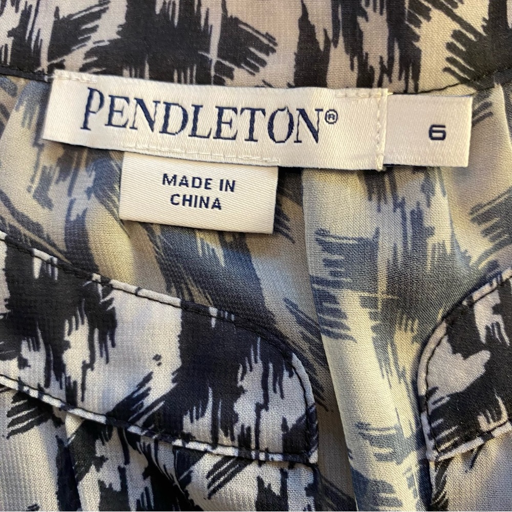 Pendleton Houndstooth Super Soft Blouse Size 6 - image 2